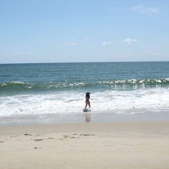 Meet your posher - Picture 3 of 6